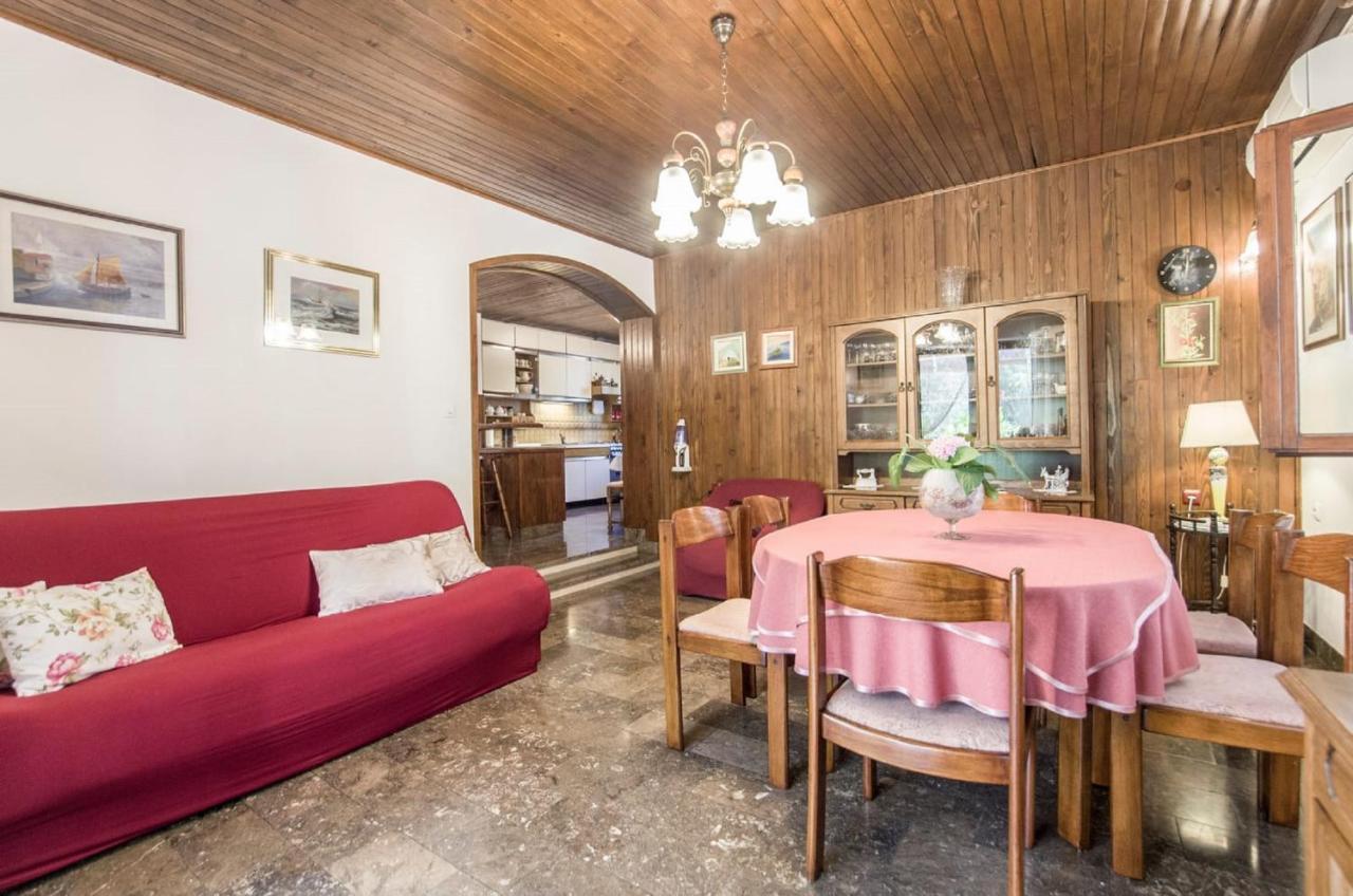 Holiday Home Villa Spilla Selca  Luaran gambar