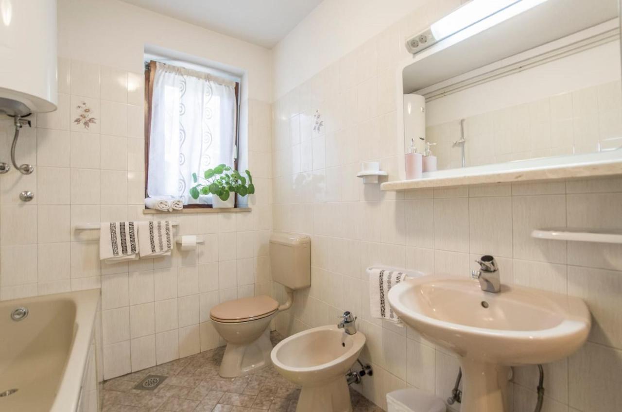 Holiday Home Villa Spilla Selca  Luaran gambar